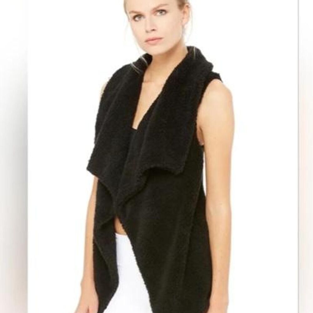ALO Yoga Cozy Up Fuzzy Black Faux-Fur Fleece Vest Gilet XS